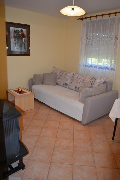 Holiday Home Lana Saborsko Extérieur photo